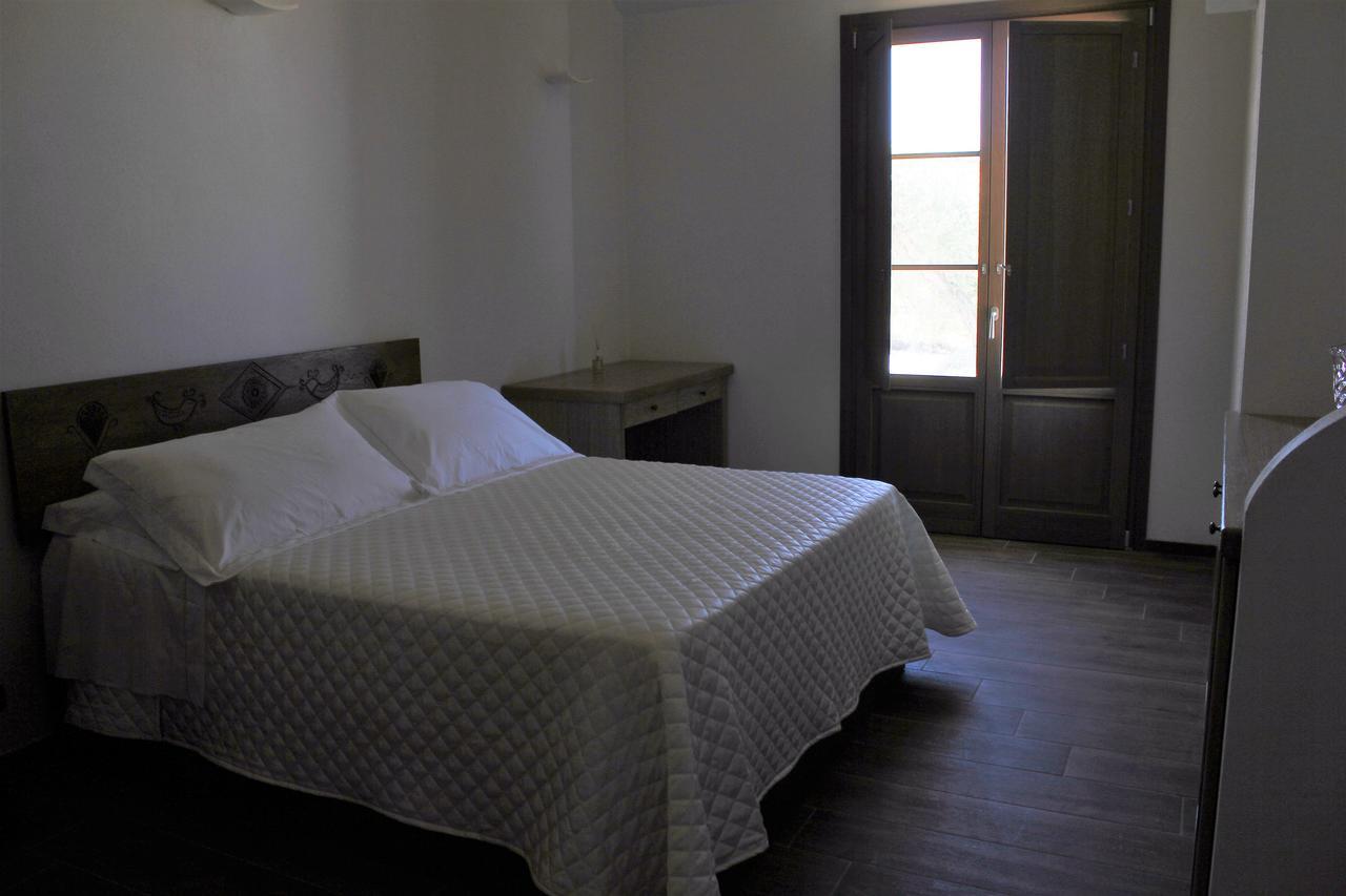 סורסו Serra Niedda Resort & Agriturismo מראה חיצוני תמונה